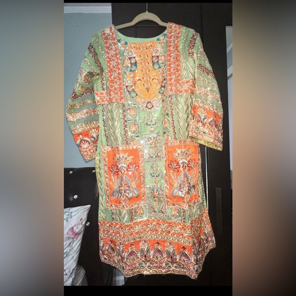 Pakistani dress by Maryum and maria - Picture 2 of 5